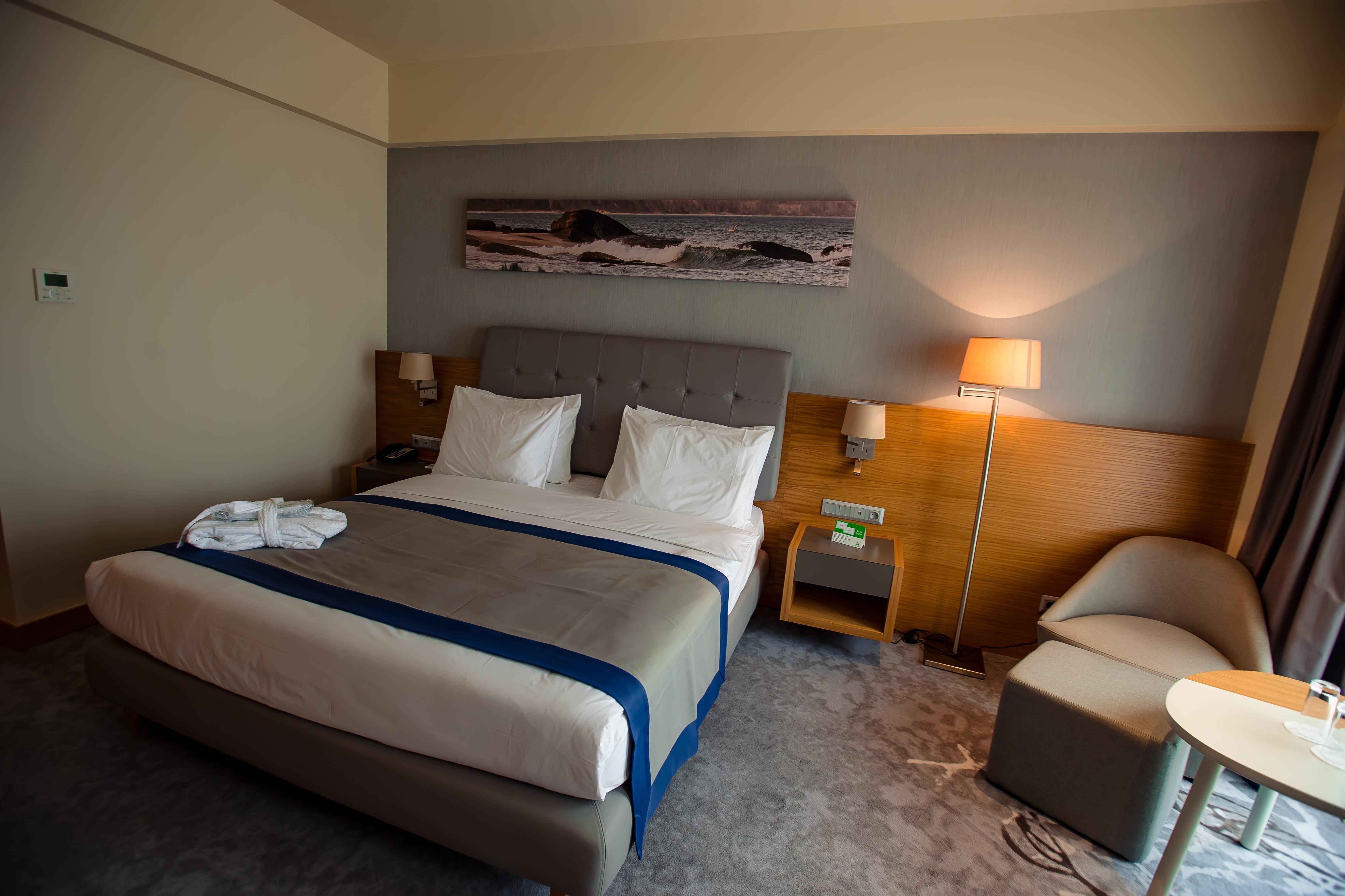 Holiday Inn - Aktau - Seaside By Ihg Exterior photo