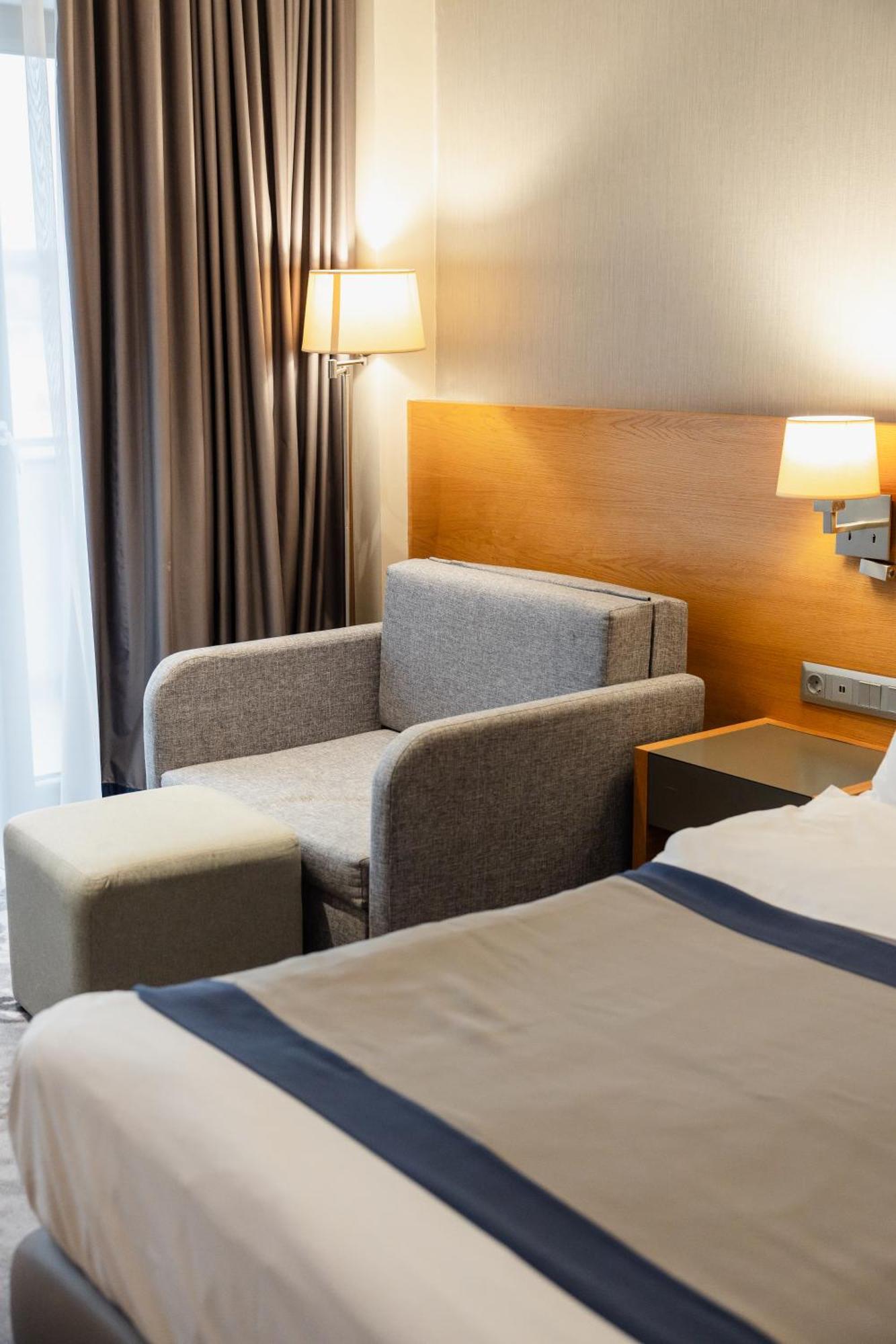 Holiday Inn - Aktau - Seaside By Ihg Exterior photo